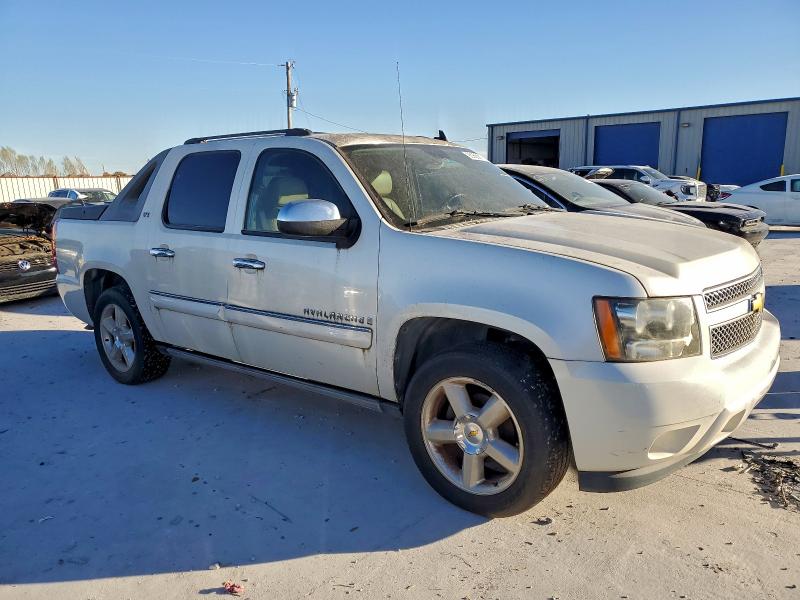 Photo 4 from auction – 2008 CHEVROLET AVALANCHE with VIN 3GNEC12J58G245447