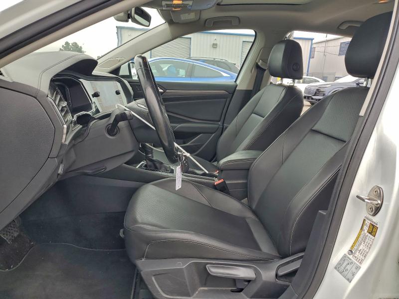 Photo 7 from auction – 2019 VOLKSWAGEN JETTA with VIN 3VWEB7BU0KM232510