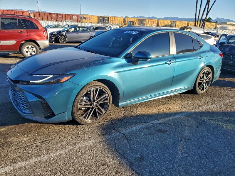 TOYOTA CAMRY XSE 2025 with VIN 4T1DAACK7SU554404 - Photo from auction