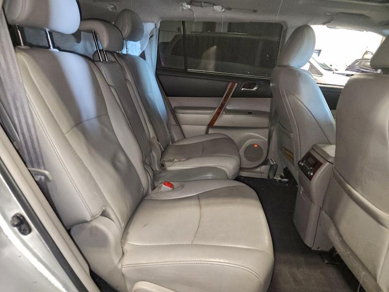 Photo 11 from auction – 2013 TOYOTA HIGHLANDER with VIN 5TDDK3EHXDS175905
