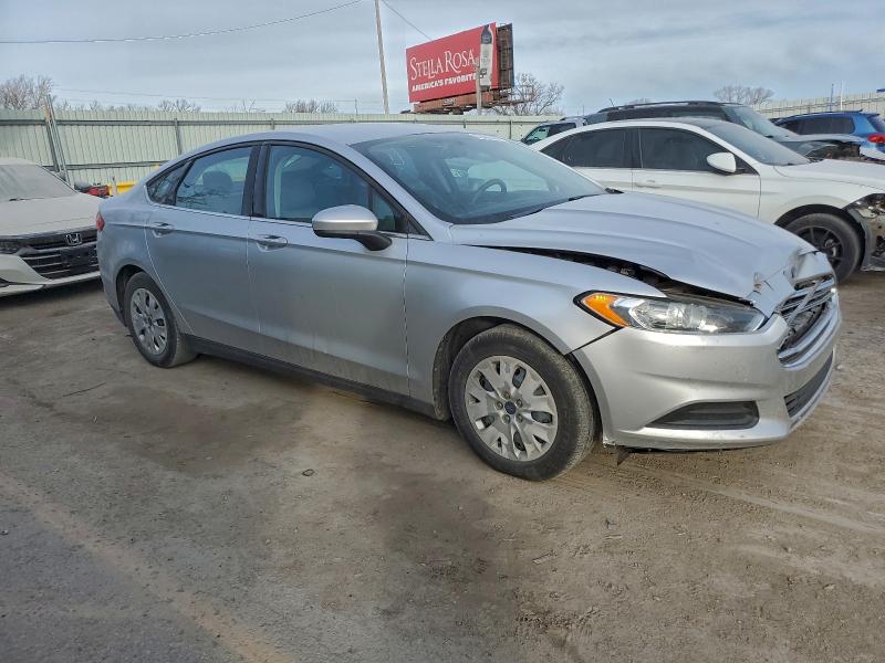Photo 4 from auction – 2013 FORD FUSION S with VIN 3FA6P0G71DR128588