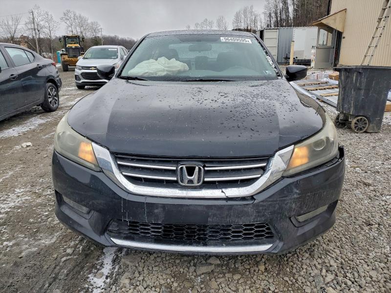 Photo 5 from auction – 2015 HONDA ACCORD SPO with VIN 1HGCR2F58FA212943