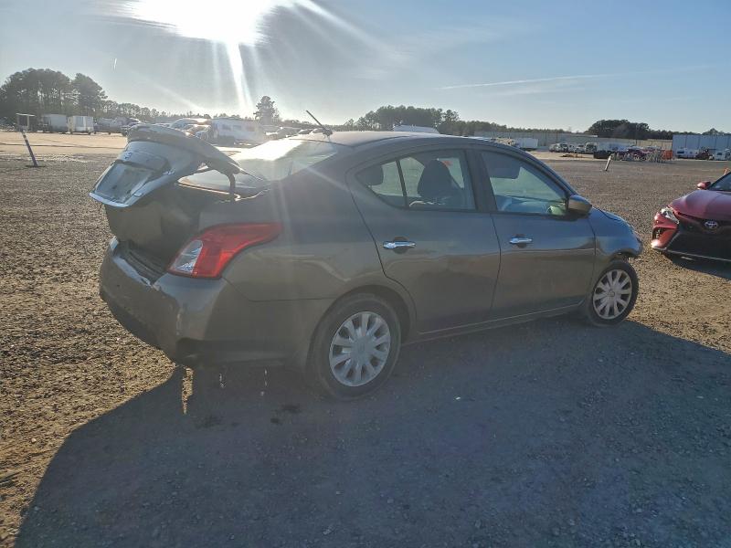 Photo 3 from auction – 2016 NISSAN VERSA with VIN 3N1CN7AP1GL836760