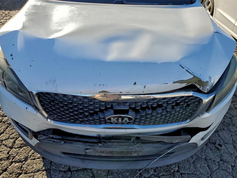 Photo 12 from auction – 2016 KIA SORENTO LX with VIN 5XYPG4A33GG052544
