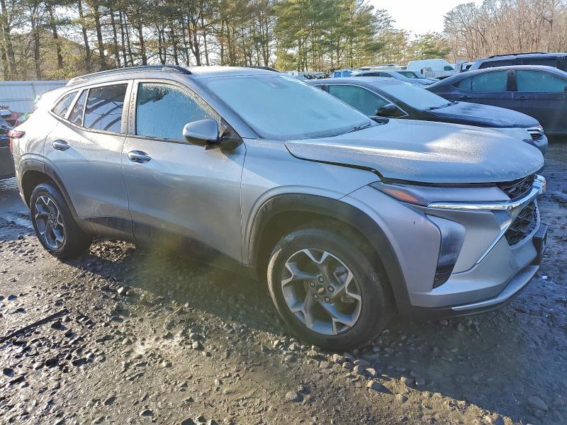 Photo 4 from auction – 2024 CHEVROLET TRAX 1LT with VIN KL77LHE29RC153743