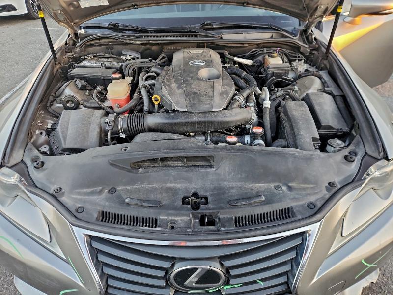 Photo 11 from auction – 2016 LEXUS IS 200T with VIN JTHBA1D23G5001940
