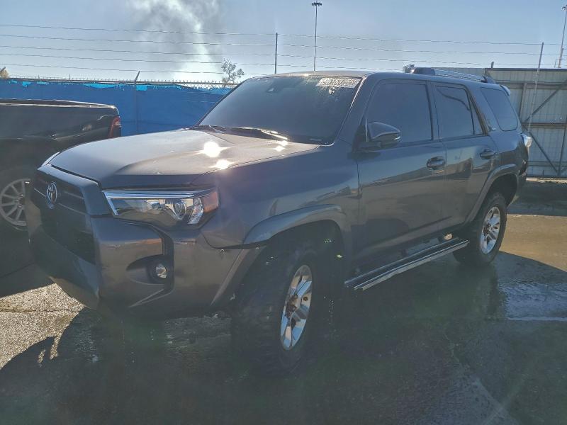 TOYOTA 4RUNNER 2021 with VIN JTENU5JR8M5934920 - Photo from auction
