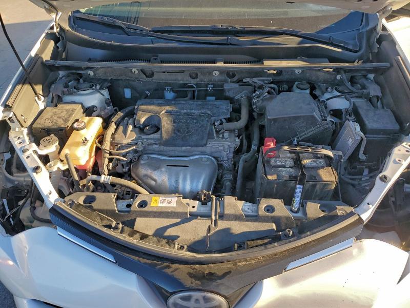Photo 12 from auction – 2017 TOYOTA RAV4 with VIN JTMYFREV7HD102233