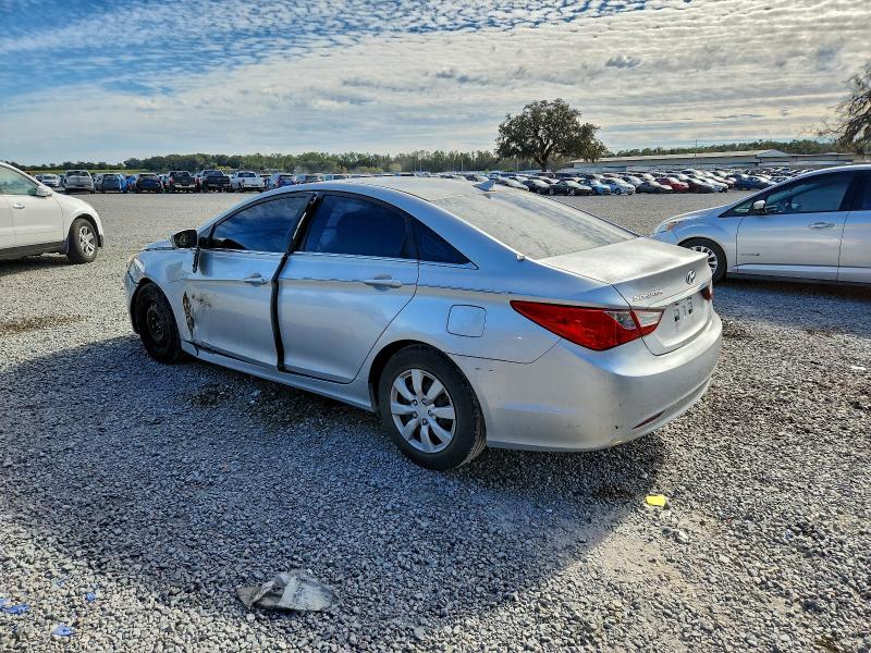 Photo 2 from auction – 2012 HYUNDAI SONATA GLS with VIN 5NPEB4AC4CH380127
