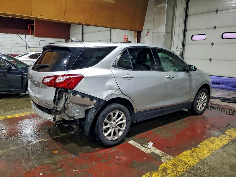 Photo 3 from auction – 2018 CHEVROLET EQUINOX LT with VIN 3GNAXSEV5JS565099
