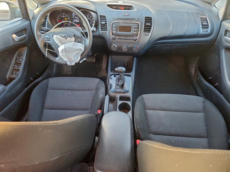Photo 8 from auction – 2017 KIA FORTE LX with VIN 3KPFK4A76HE148809