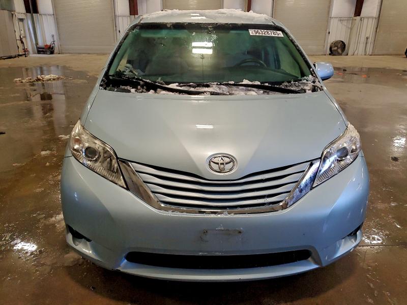 Photo 5 from auction – 2015 TOYOTA SIENNA LE with VIN 5TDKK3DC2FS577191