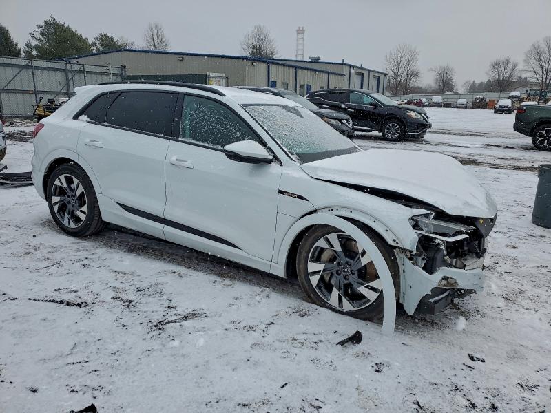 Photo 4 from auction – 2021 AUDI E-TRON PRE with VIN WA1AAAGE3MB009708