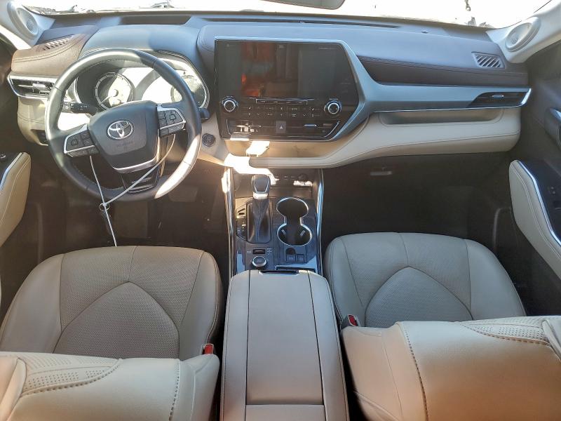 Photo 8 from auction – 2022 TOYOTA HIGHLANDER with VIN 5TDFZRBH0NS222453