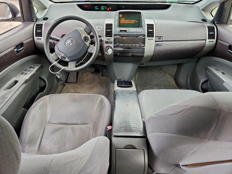 Photo 8 from auction – 2005 TOYOTA PRIUS with VIN JTDKB20U457013382