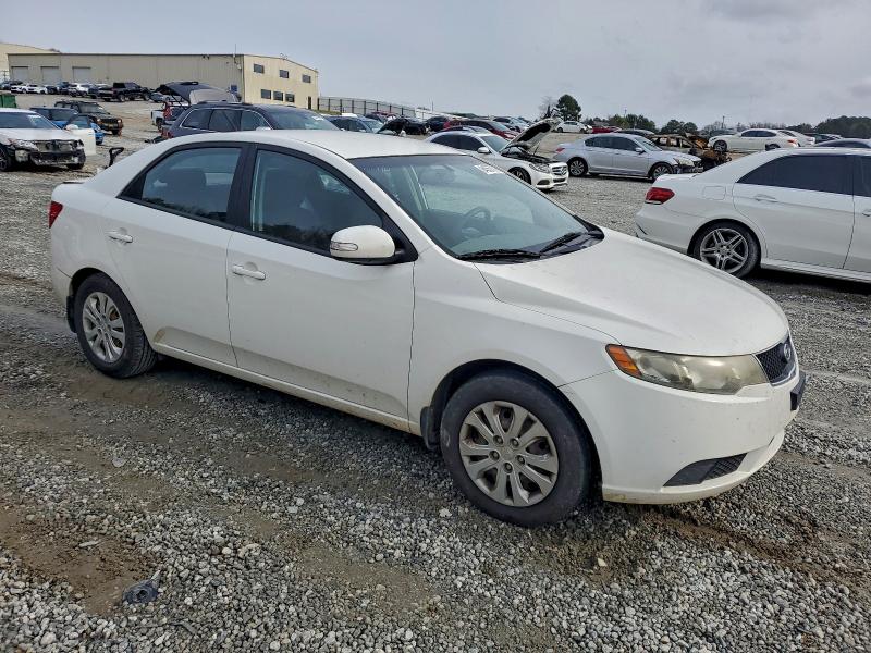 Photo 4 from auction – 2010 KIA FORTE EX with VIN KNAFU4A25A5850715