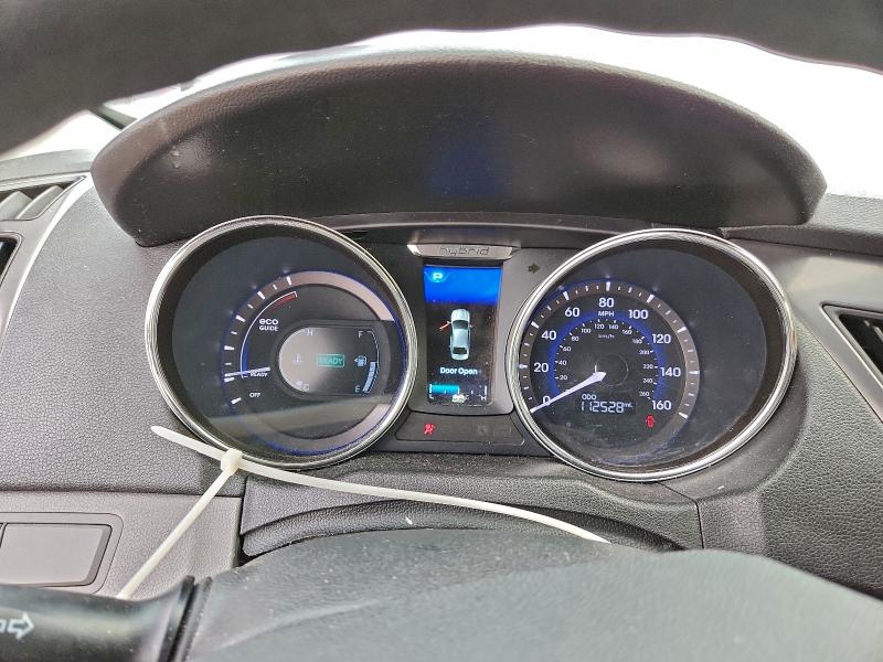 Photo 9 from auction – 2015 HYUNDAI SONATA HYB with VIN KMHEC4A40FA124452