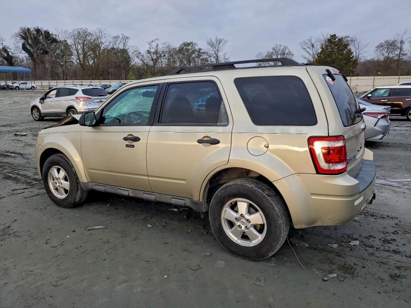 Photo 2 from auction – 2011 FORD ESCAPE XLT with VIN 1FMCU0DG1BKB88619
