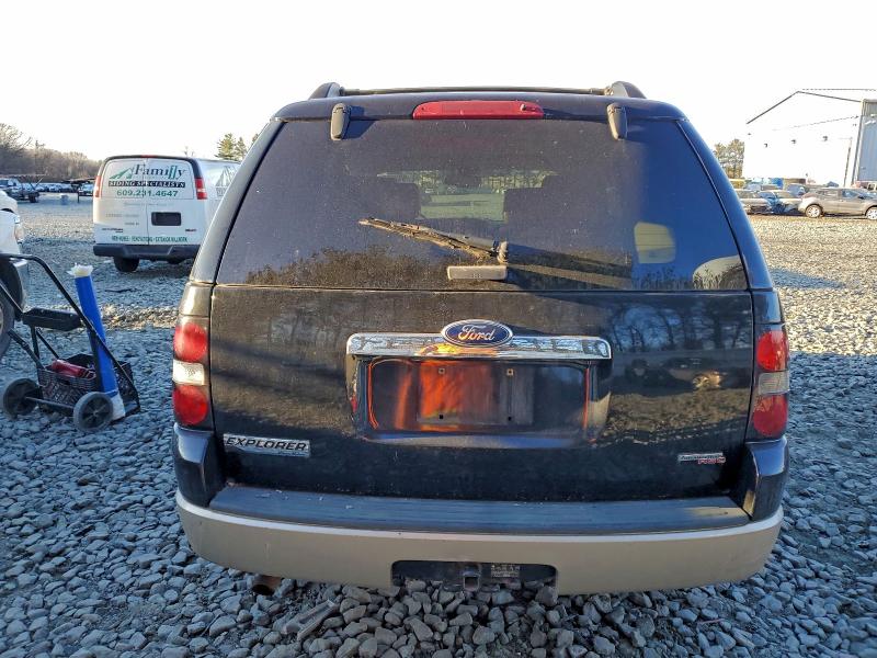 Photo 6 from auction – 2007 FORD EXPLORER E with VIN 1FMEU74E67UA62204