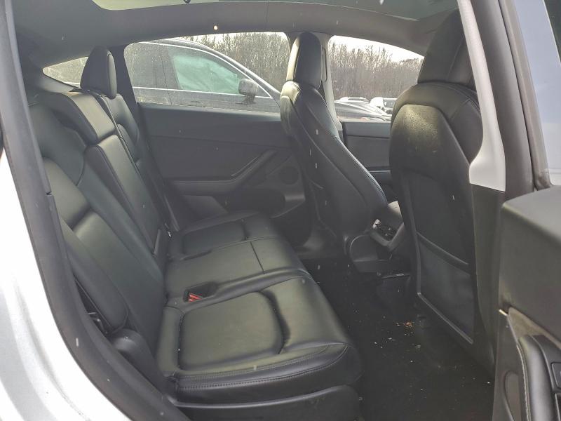 Photo 10 from auction – 2021 TESLA MODEL Y with VIN 5YJYGAEE4MF234271