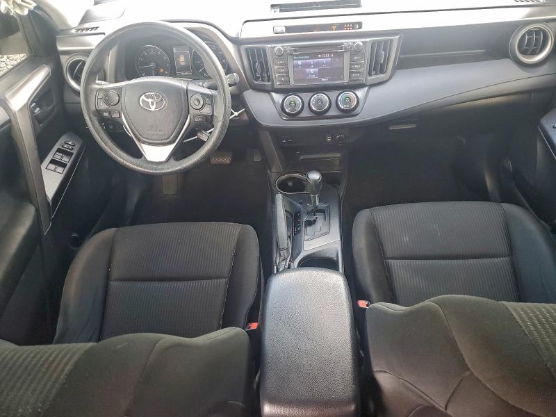 Photo 8 from auction – 2018 TOYOTA RAV4 LE with VIN JTMZFREV7JJ731258