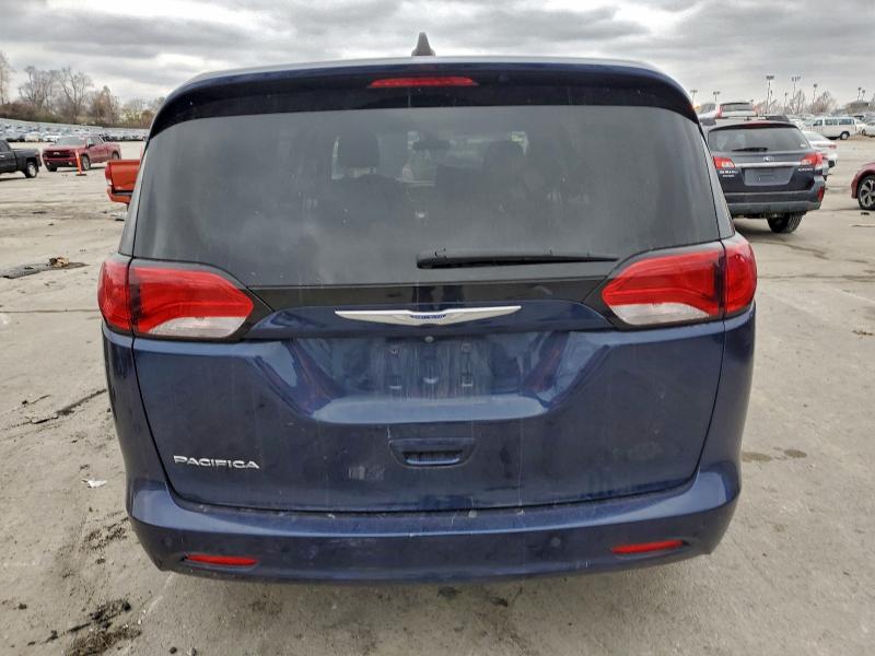 Photo 6 from auction – 2018 CHRYSLER PACIFICA L with VIN 2C4RC1AG2JR355856