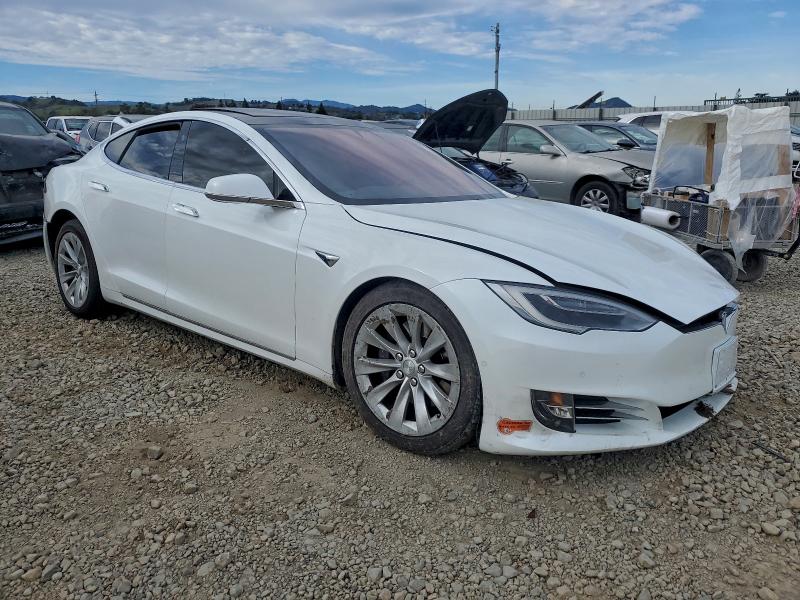 Photo 4 from auction – 2017 TESLA MODEL S with VIN 5YJSA1E28HF200482