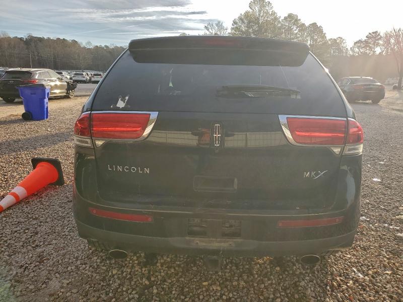 Photo 6 from auction – 2011 LINCOLN MKX with VIN 2LMDJ6JK7BBJ08540