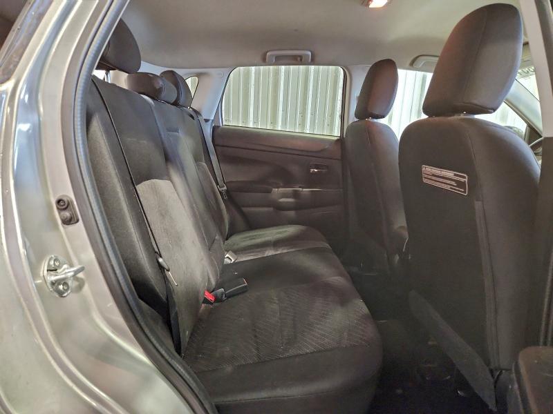 Photo 10 from auction – 2015 MITSUBISHI OUTLANDER with VIN 4A4AP4AW5FE042842