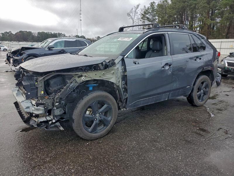TOYOTA RAV4 XSE 2019 with VIN 2T3EWRFV1KW028447 - Photo from auction