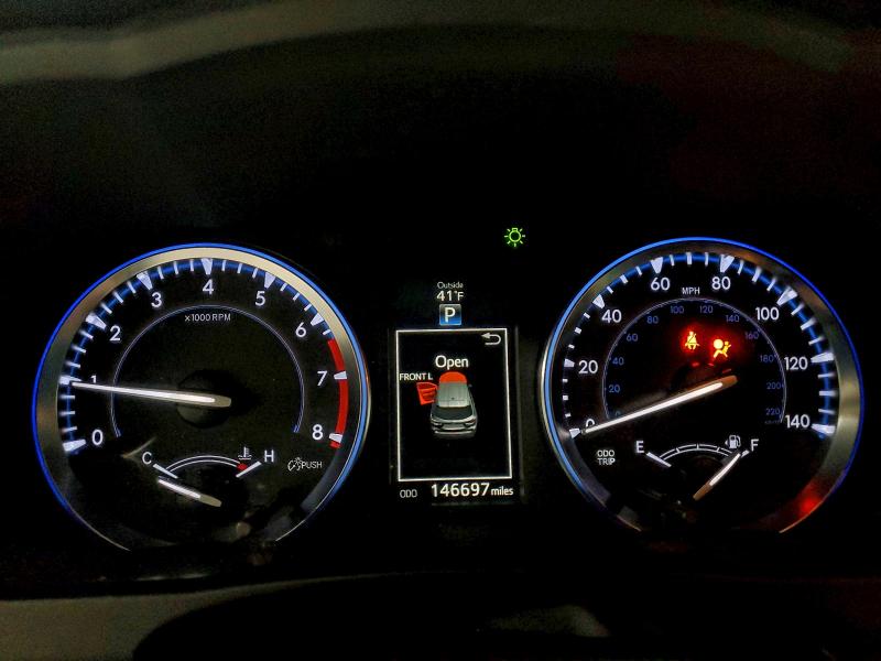 Foto 9 de la subasta – 2015 TOYOTA HIGHLANDER con VIN 5TDJKRFH0FS126929