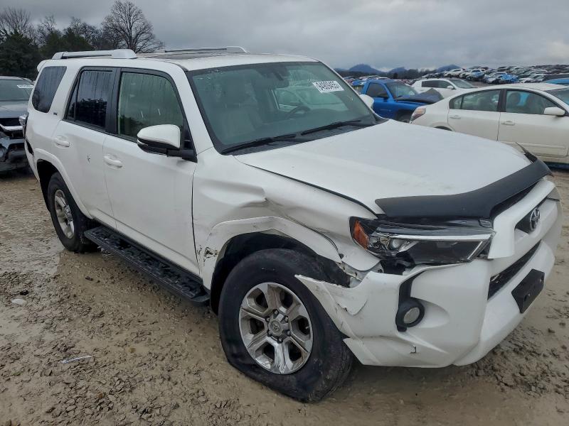 Photo 4 from auction – 2017 TOYOTA 4RUNNER SR with VIN JTEBU5JR9H5408952