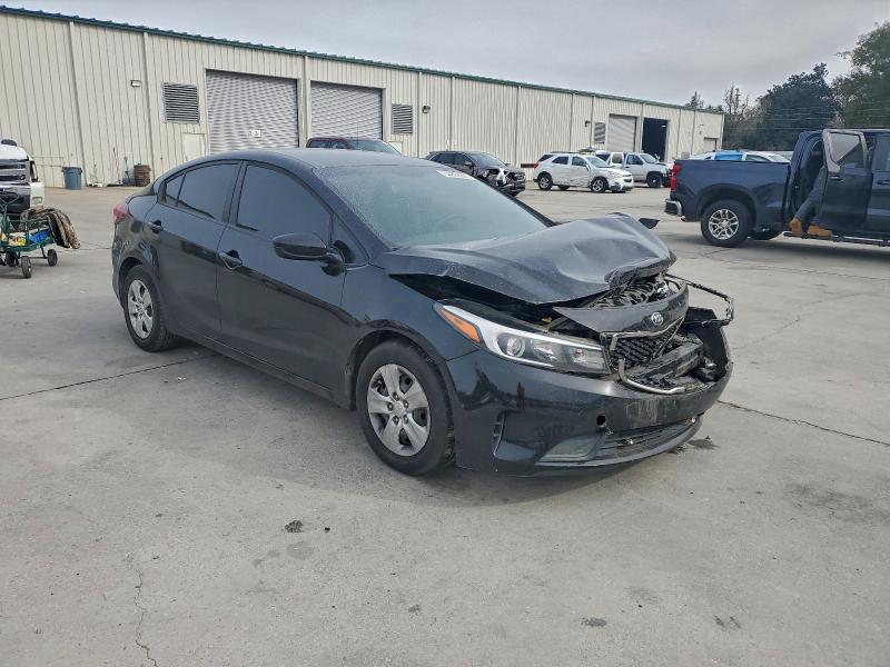 Photo 4 from auction – 2017 KIA FORTE LX with VIN 3KPFL4A78HE065282
