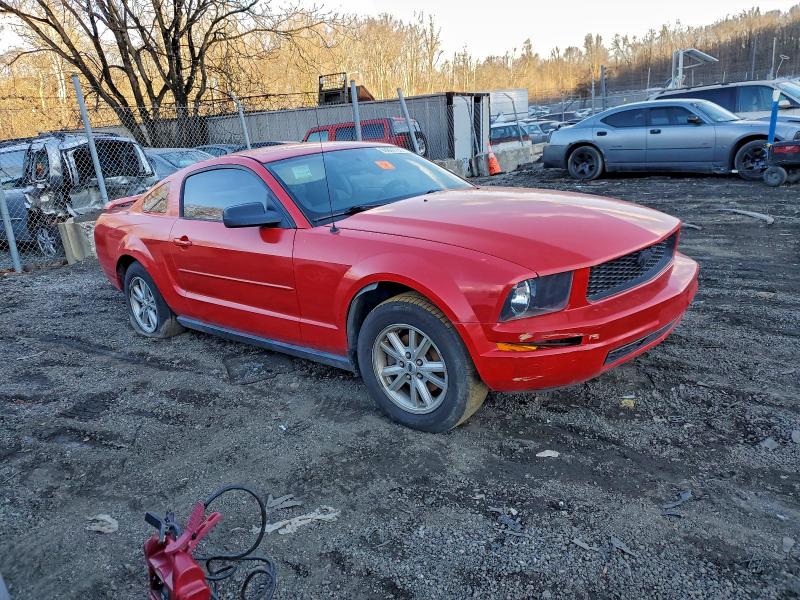 Photo 4 from auction – 2005 FORD MUSTANG with VIN 1ZVFT80NX55156923