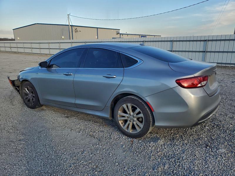 Photo 2 from auction – 2015 CHRYSLER 200 LIMITE with VIN 1C3CCCAB3FN677355