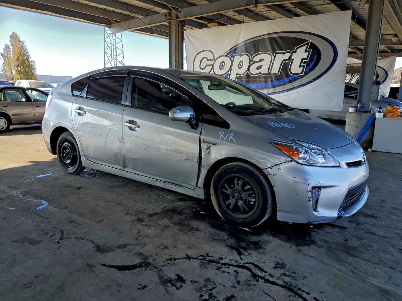 Photo 4 from auction – 2015 TOYOTA PRIUS with VIN JTDKN3DU1F2001924
