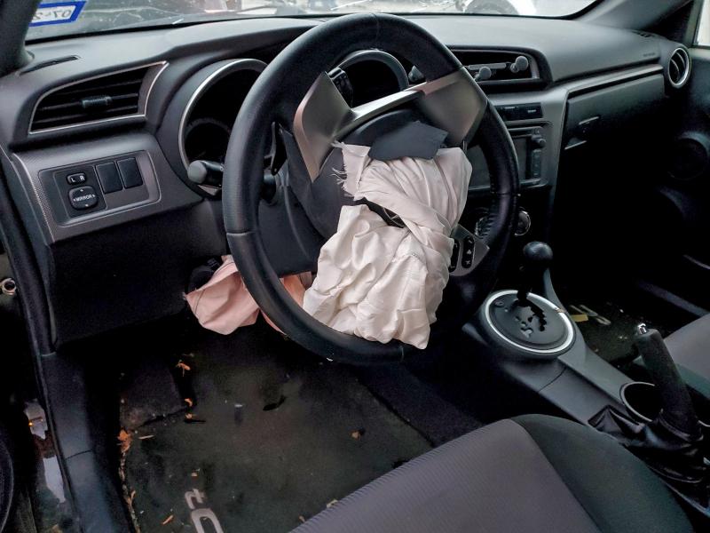 Photo 8 from auction – 2015 TOYOTA SCION TC with VIN JTKJF5C75F3096149