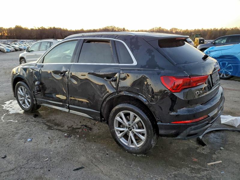 Photo 2 from auction – 2023 AUDI Q3 PREMIUM with VIN WA1DECF39P1036483