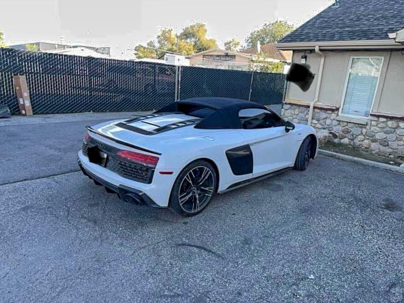 Photo 4 from auction – 2021 AUDI R8 with VIN WUA4BCFX5M7901463