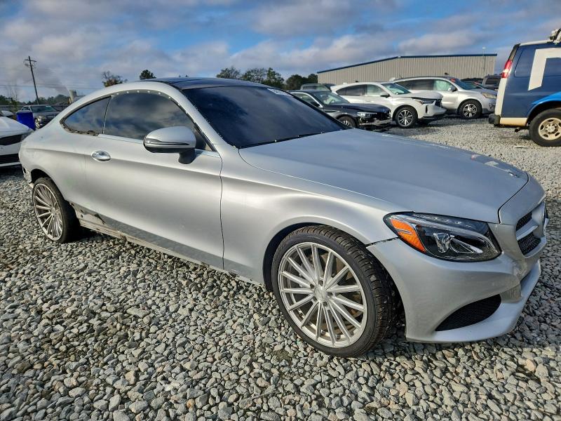Photo 4 from auction – 2017 MERCEDES-BENZ C with VIN WDDWJ4JB8HF582913