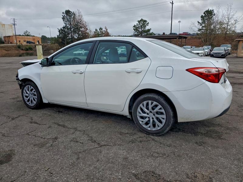 Photo 2 from auction – 2017 TOYOTA COROLLA L with VIN 5YFBURHE1HP571564