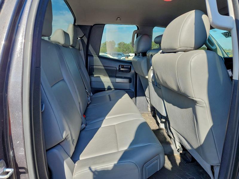 Photo 10 from auction – 2011 TOYOTA TUNDRA DOU with VIN 5TFRY5F13BX108880