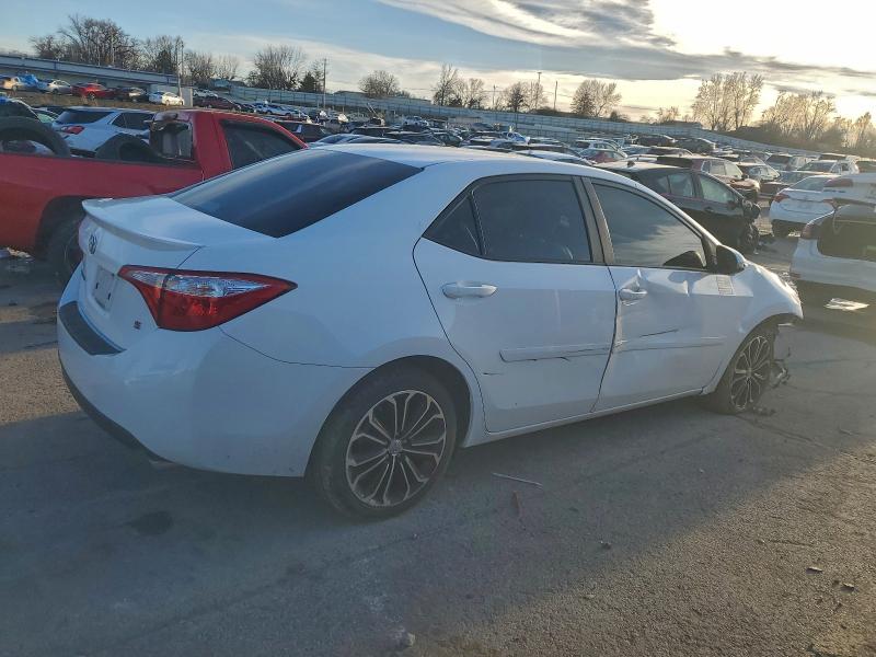 Photo 3 from auction – 2015 TOYOTA COROLLA L with VIN 5YFBURHE1FP243722
