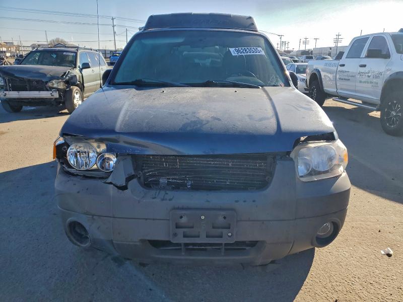 Photo 5 from auction – 2006 FORD ESCAPE XLT with VIN 1FMYU93136KA33213