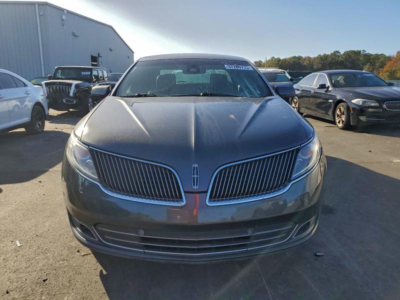 Photo 5 from auction – 2015 LINCOLN MKS with VIN 1LNHL9DK0FG601558
