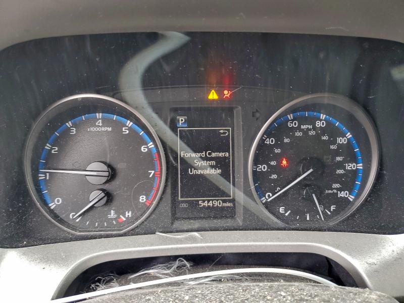 Photo 9 from auction – 2018 TOYOTA RAV4 LE with VIN 2T3ZFREV9JW452007