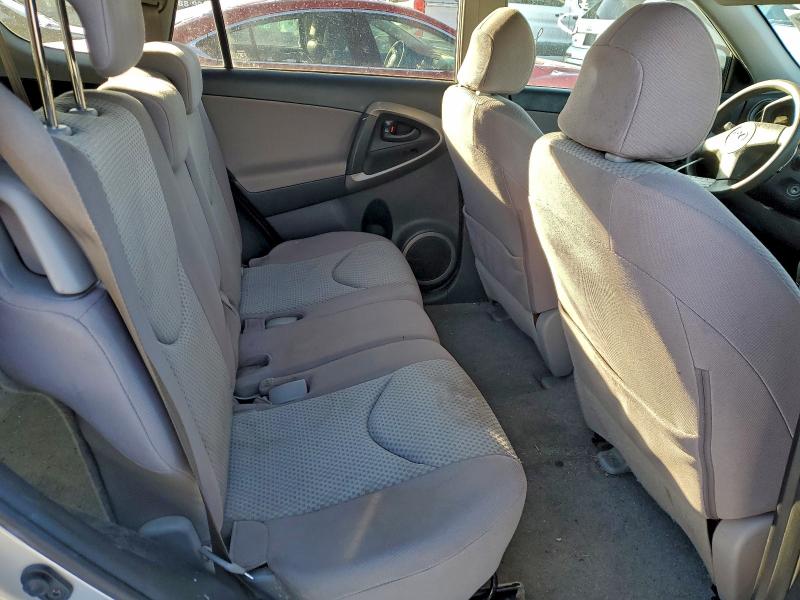 Photo 10 from auction – 2006 TOYOTA RAV4 with VIN JTMZD33V466008516