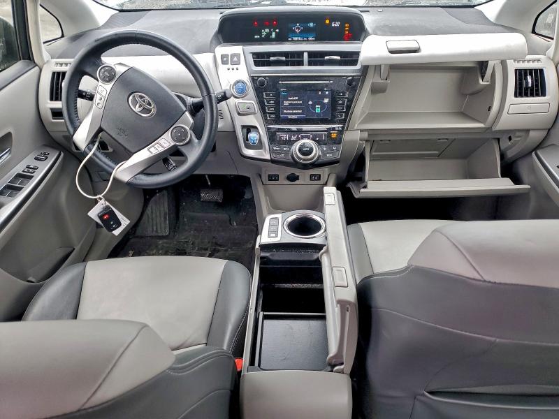 Photo 8 from auction – 2016 TOYOTA PRIUS V with VIN JTDZN3EU9GJ043407