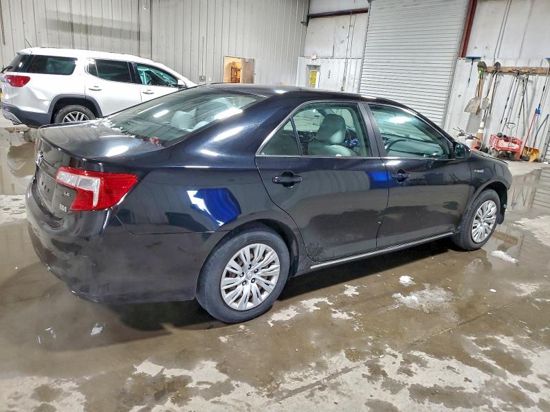 Photo 3 from auction – 2012 TOYOTA CAMRY HYBR with VIN 4T1BD1FK7CU005006
