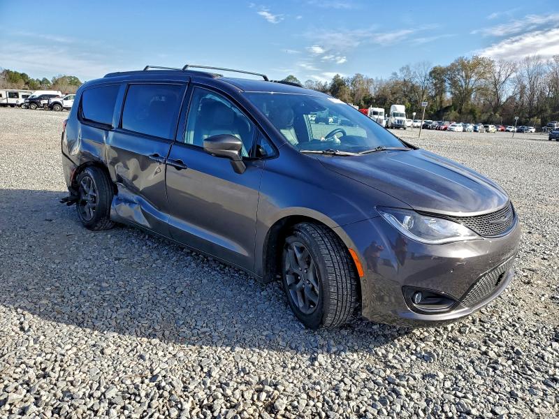 Photo 4 from auction – 2019 CHRYSLER PACIFICA T with VIN 2C4RC1EG5KR733079
